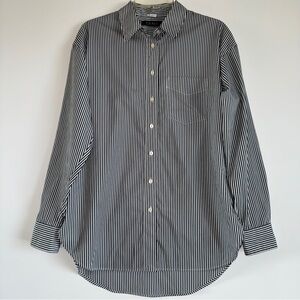 Lauren Ralph Lauren Women’s Medium Vertical Black and White Stripes Button-up